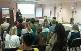 Prowadząca szkolenie oraz uczestnicy w siedzibie Centrum Usług Społecznych w Sochaczewie 