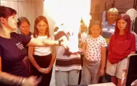 Dzieci ze świetlicy w trakcie zajęć
