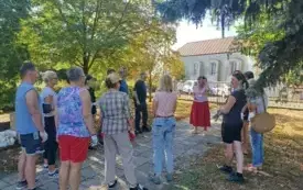 Wolontariusze z Firmy Marsa na tererenie Centrum Usług Społecznych w Sochaczewie