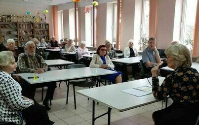 Zdjęcie do "Poezja pasją życia"