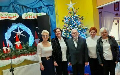 Zdjęcie do  "Kolędujmy wszycy wraz": uczestnicy DDPS zaśpiewali kolędy w ŚDS