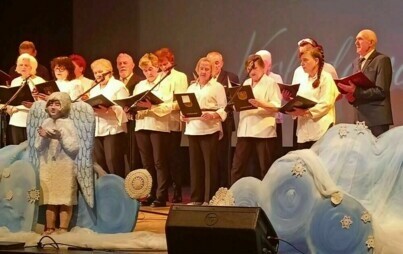 Zdjęcie do "Senior&oacute;w Kolędowanie" z udziałem uczestnik&oacute;w DDPS