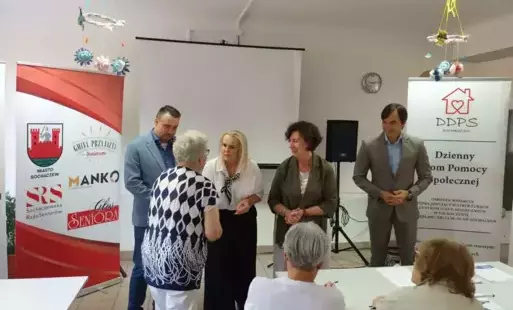 Zdjęcie do Opaski bezpieczeństwa już w rękach senior&oacute;w