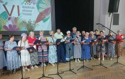 Zdjęcie do Seniorzy z Klubu Senior+ na Biesiadzie w SCK